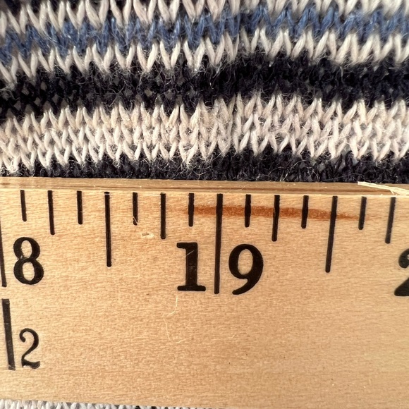 Talbots sweater - Picture 5 of 8